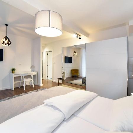 Moin Moin Double Bedroom Suite, Town Centre Zagreb Exteriör bild